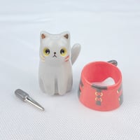 Image 4 of Gray cat-pool ceramic figurine