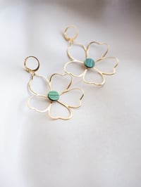 Image 2 of Boucles d'Oreilles NAOLIE - Vert foncé - Or/Argent