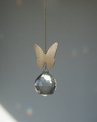 Image 2 of Atrapaluces Mariposa