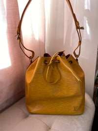 Image 2 of Louis Vuitton Epi Yellow Petit Noé Bucket Bag