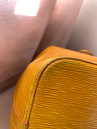 Image 17 of Louis Vuitton Epi Yellow Petit Noé Bucket Bag