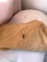 Image 23 of Louis Vuitton Epi Yellow Petit Noé Bucket Bag