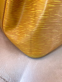 Image 15 of Louis Vuitton Epi Yellow Petit Noé Bucket Bag