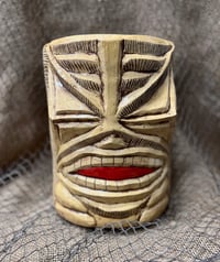 Image 1 of Kamohiali’i & Maui Akaku Planter