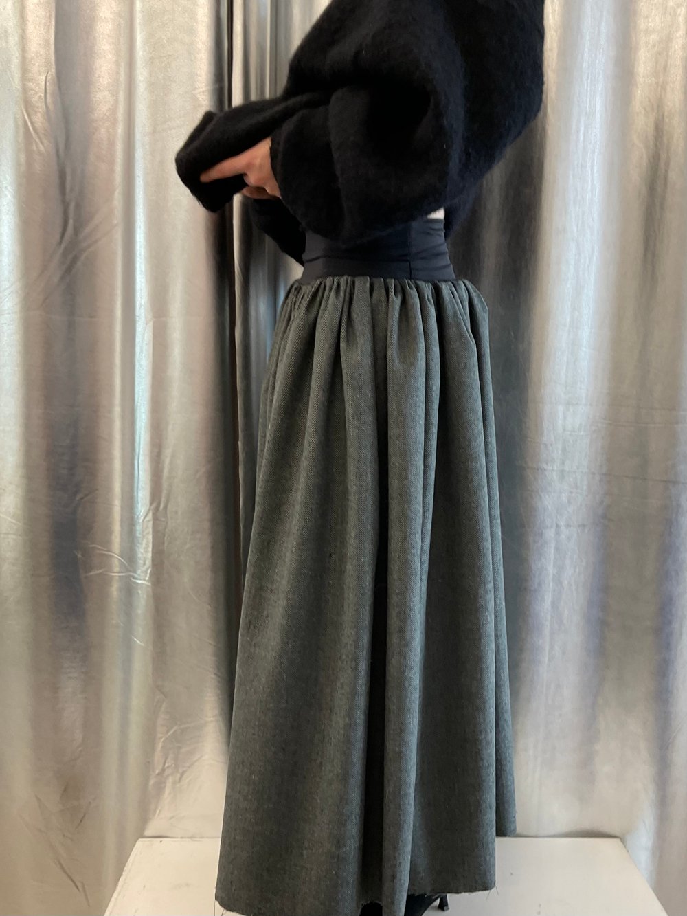 Tweed grey maxi skirt NEW