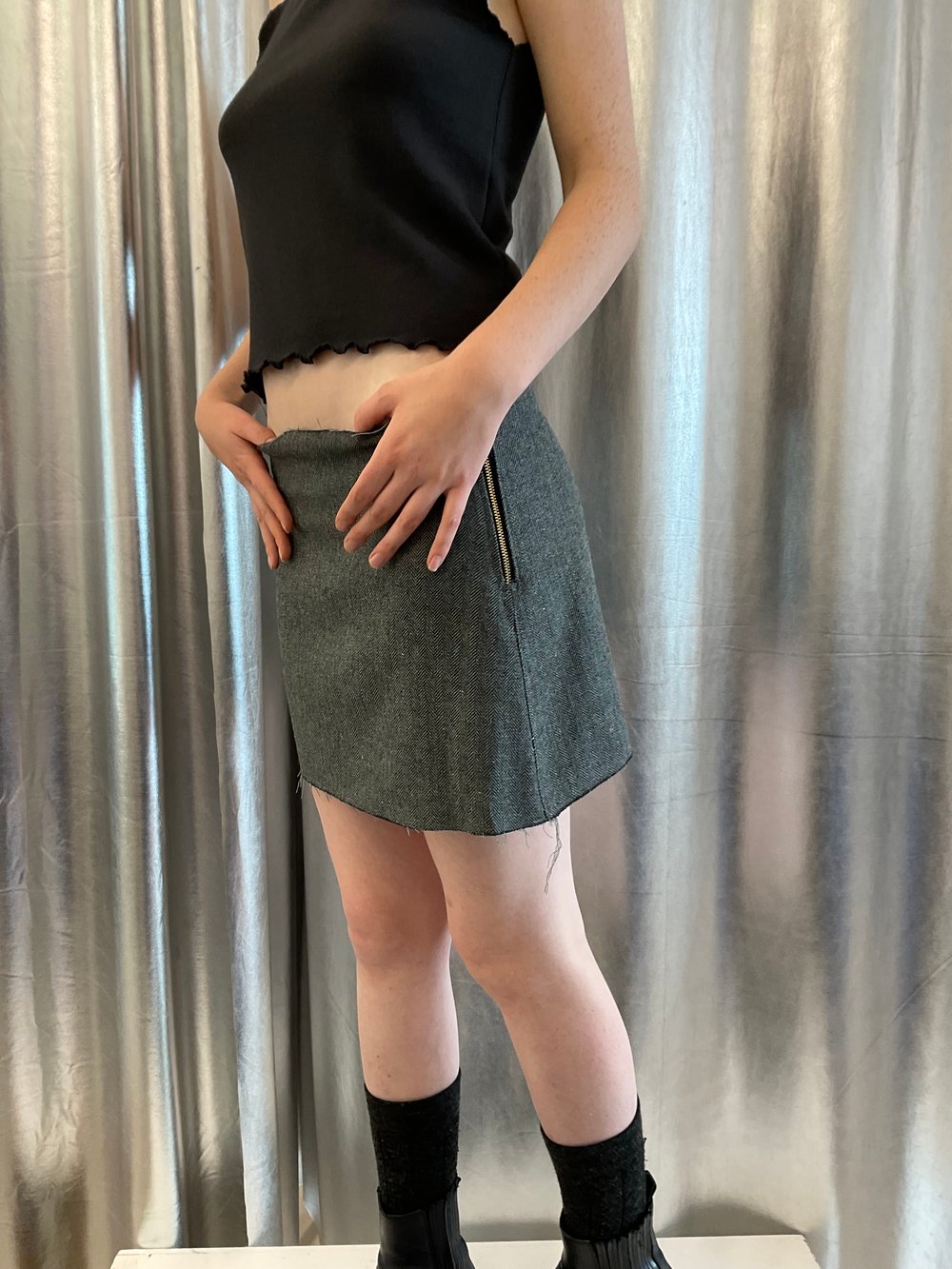 Tweed mini skirt 