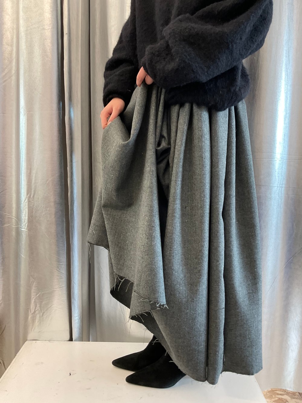 Tweed grey maxi skirt NEW