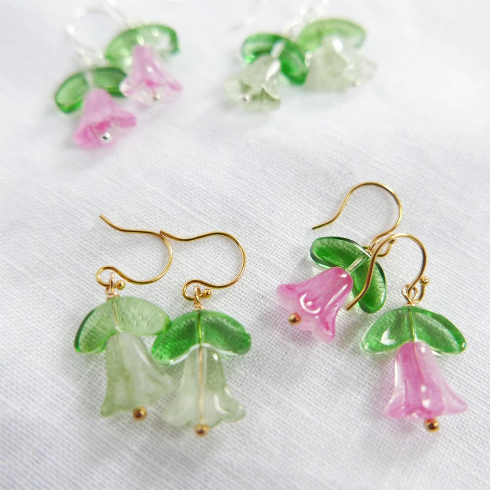 Image of Flower Earrings - Lily