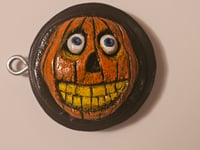 Image 1 of "Bottlecap Removal Device" (jackolantern)