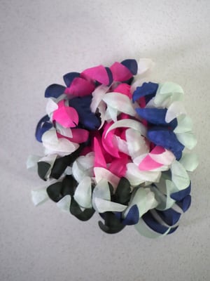 Broche - Le Chrysanthème Multico Fushia, Vert et Bleu nuit