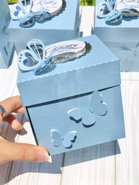 Image 3 of Explosion box invitation