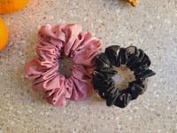 zuri espooky scrunchie