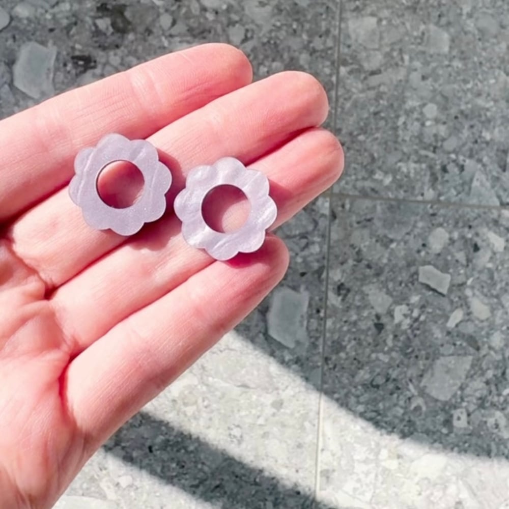 Image of Lilac Pearl Flower Studs