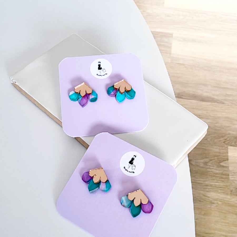 Image of 'Mint Pastel' Mini Fleur Studs