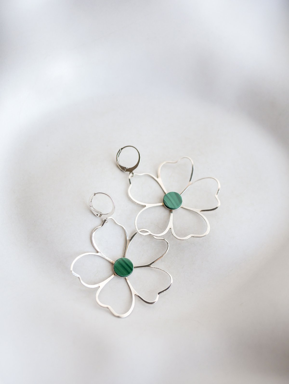 Image of Boucles d'Oreilles NAOLIE - Vert foncé - Or/Argent