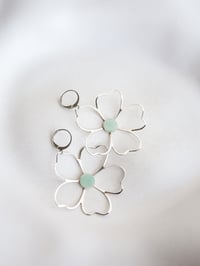Image 7 of Boucles d'Oreilles NAOLIE - Vert clair - Or/Argent