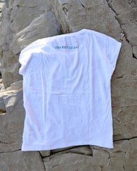 Image 2 of Women’s White T-Shirt ‘Ura Bizitza Da!’