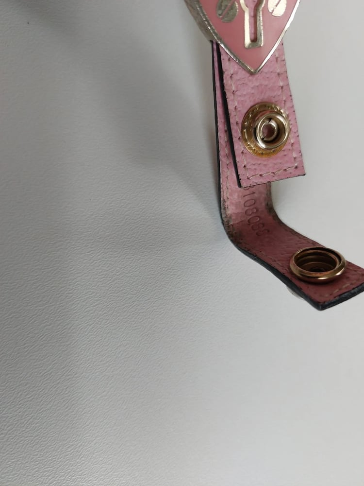 Image of Gucci heart lanyard keychain keyholder