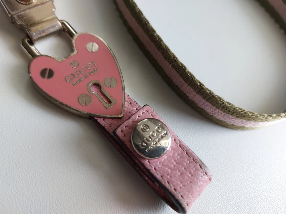 Image of Gucci heart lanyard keychain keyholder