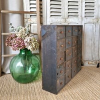 Image 4 of ANCIEN MEUBLE DE METIER A TIROIRS