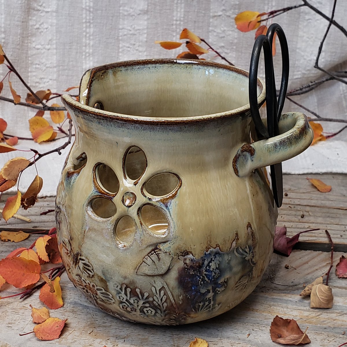 Image of Yarn Bowl/Crafter's Catch-all with Bonsai Snips: Wildflowers