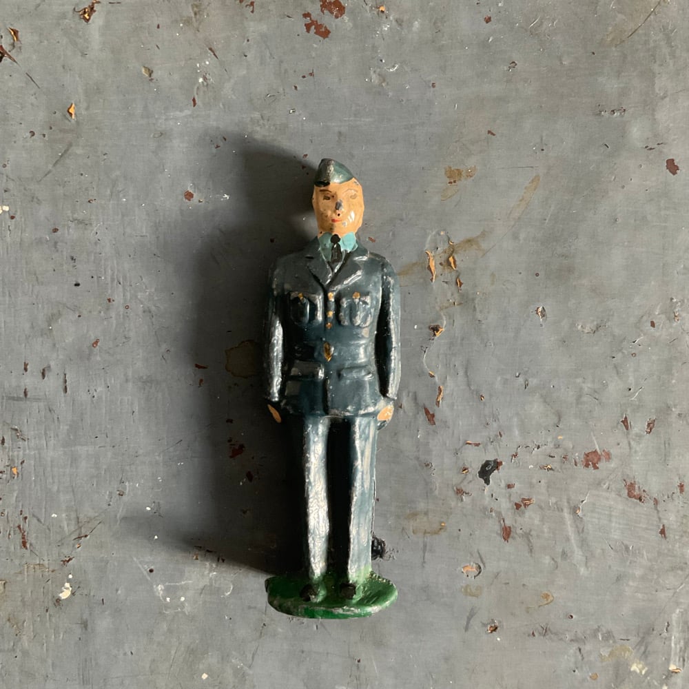 Image of Officer no.2