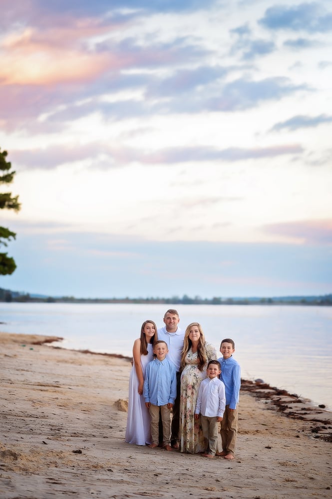 Image of June 28th Sunset Lake Mini Sessions **$50 DEPOSIT TO BOOK SPOT**