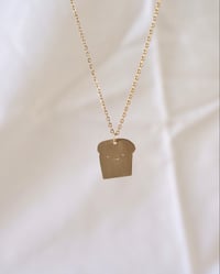 Image 2 of Collana Toast