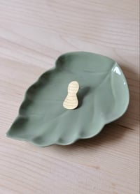 Image 1 of Spilla Peanuts