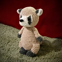 🦝 Handmade Creamy Coon Plush (35 cm) – Soft and Cuddly Companion 🤍🌿