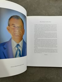 Image 13 of Retratos Pintados - Ed. Martin Parr and Titus Riedl