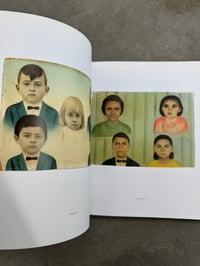 Image 12 of Retratos Pintados - Ed. Martin Parr and Titus Riedl