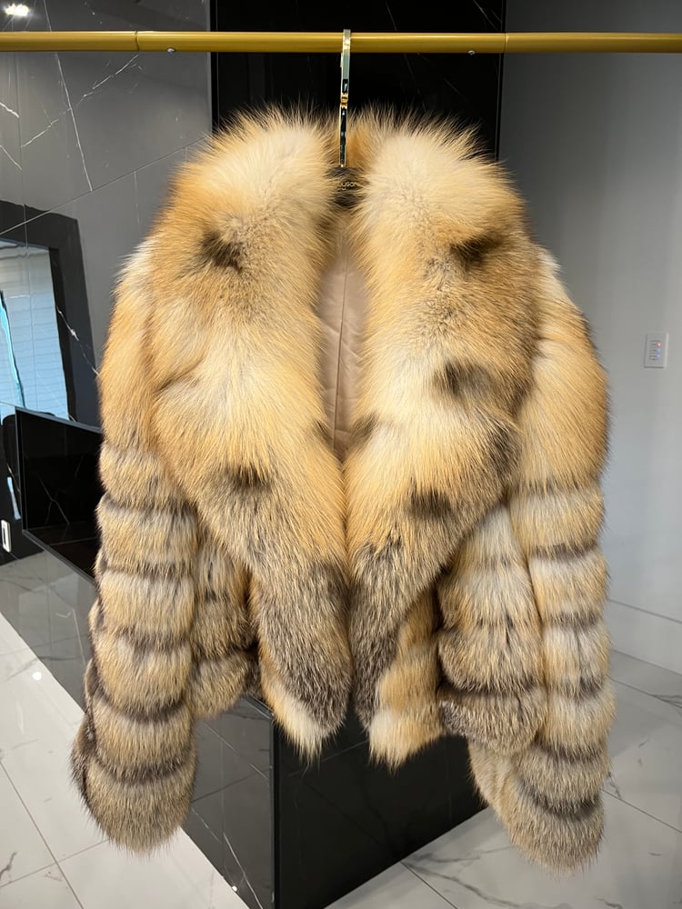 Image of AVERY FOX FUR BOMBER