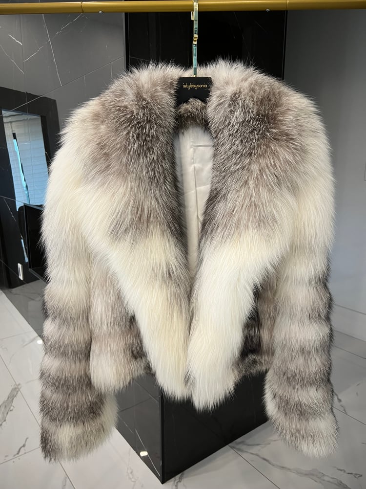 Image of AVERY FOX FUR BOMBER