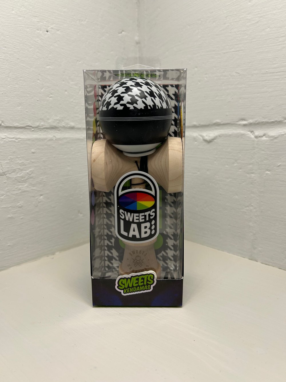 Image of Sweets Kendamas - SWEETS LAB - V28 - SOCIALITE