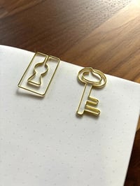 Image 3 of Lock & Key Paper Clip Set