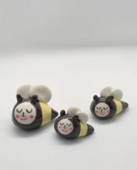 Teeny Tiny Bee