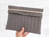 Image 2 of Pochette pour tablette