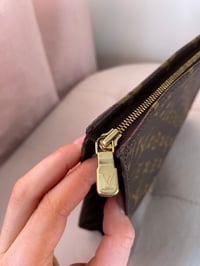 Image 5 of Louis Vuitton Monogram Toiletry Pouch 26
