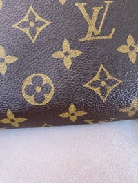 Image 3 of Louis Vuitton Monogram Toiletry Pouch 26