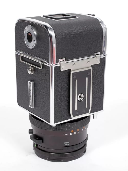 Image of Hasselblad 500C/M camera w/ Planar T* 80mm F2.8 CF lens + A12 Back + WLF #4218