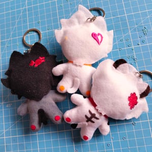 [NEW! LOW STOCK] 🐈 KITTY PLUSHIES 🐈