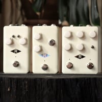 W H I T E   P E D A L S