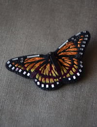 Image 1 of "Le Monarque" - Brooch (orange)