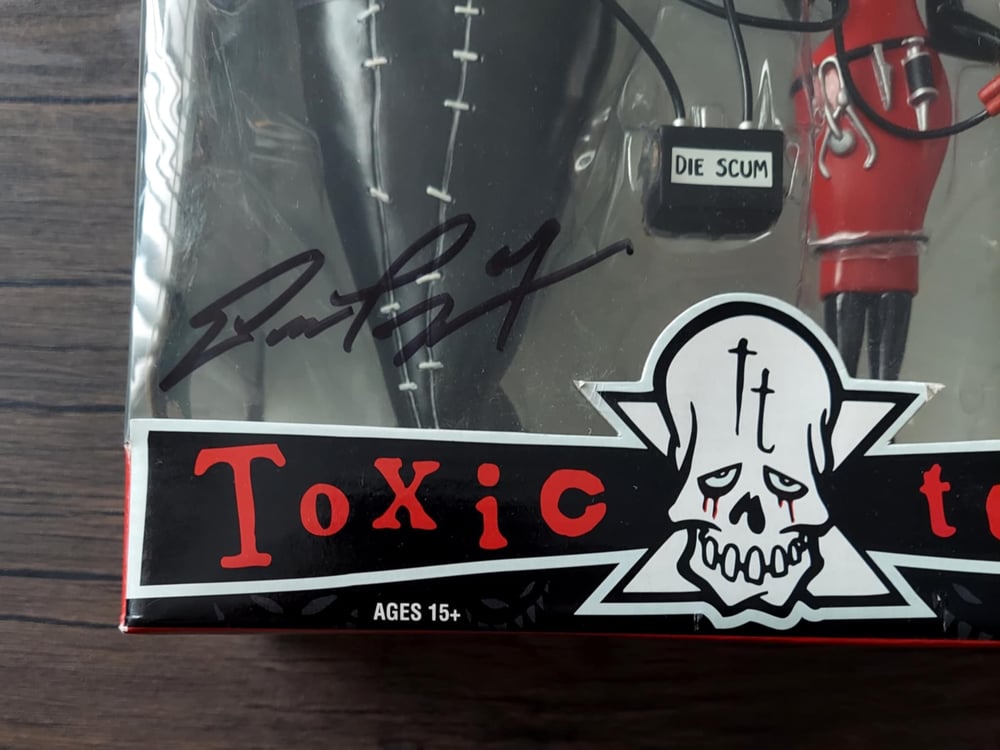 Toxic Toons Figures: Miss Cery – The Nurse & The Body Bag Brothers - SIGNED