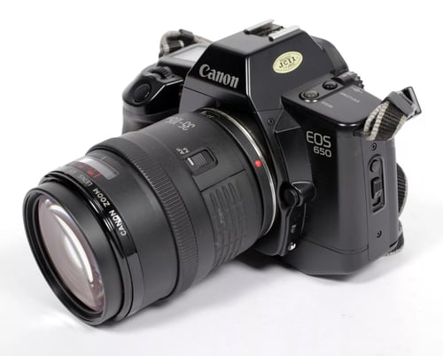 Image of Canon EOS 650 35mm SLR Film Camera with 35-105mm zoom lens #4370