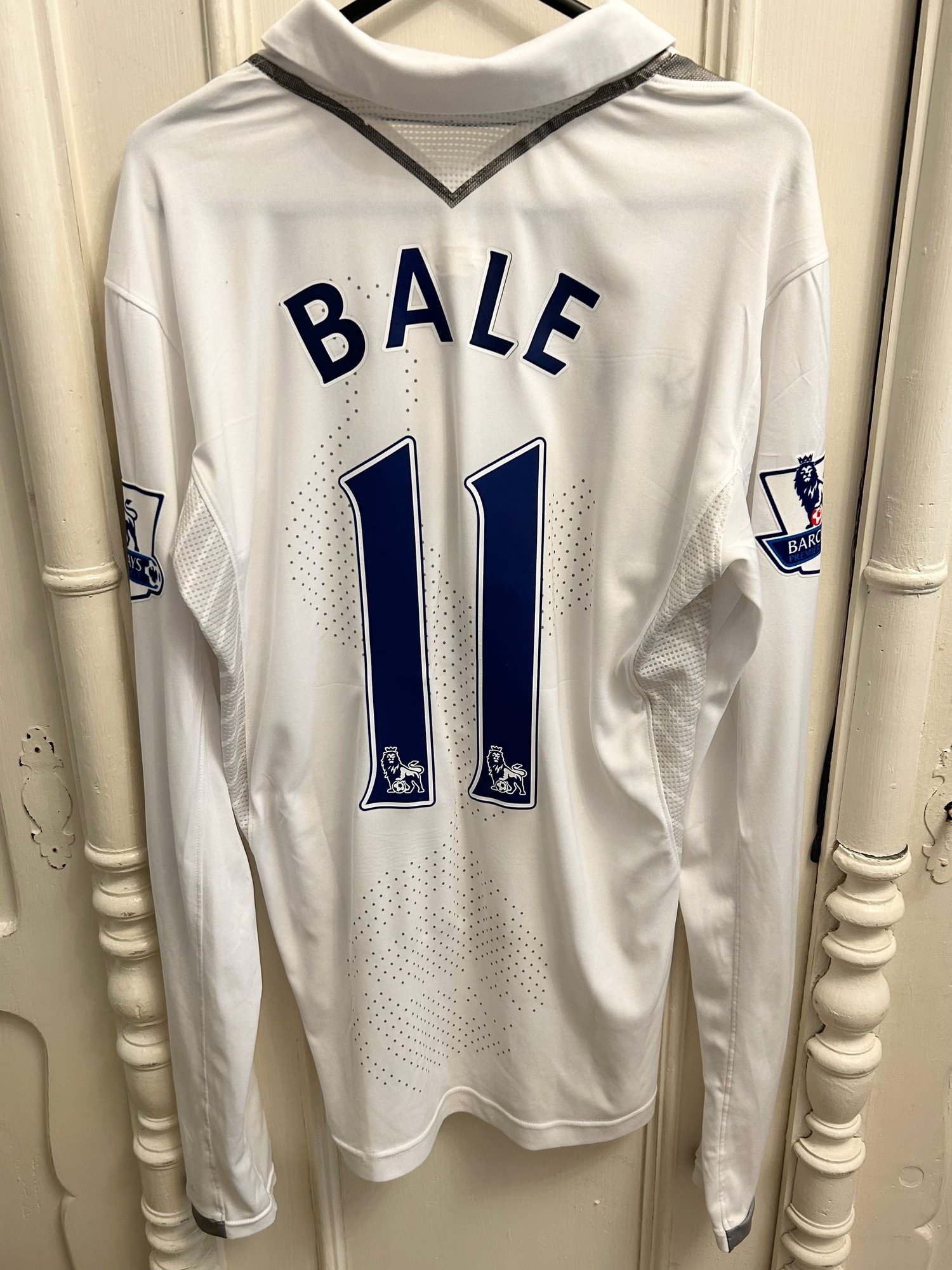 Image of Tottenham Hotspur “BALE 11” 2012/13 LS Home Shirt + patches (S)