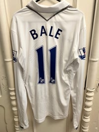 Image 8 of Tottenham Hotspur “BALE 11” 2012/13 LS Home Shirt + patches (S)