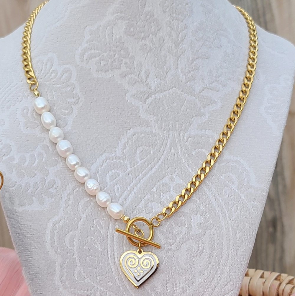 Image of Chong Toggle Necklace - 18K Gold Plated, Hypoallergenic, Natural Freshwater Pearls