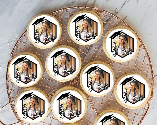 PERSONALISED Pre-cut PHOTO GRADUATION Toppers / Cupcake Cookie Cake Edible Topper